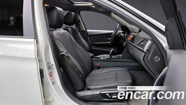 BMW 3Series (F30) 320d