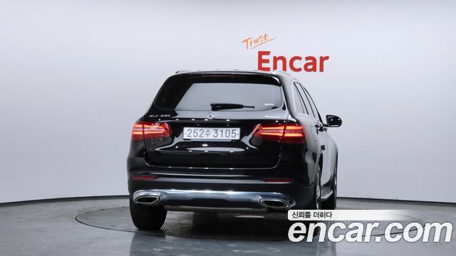 Mercedes-Benz GLC-Class GLC300 4MATIC