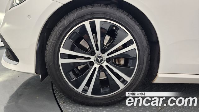 Mercedes-Benz E-Class E250 Avantgarde