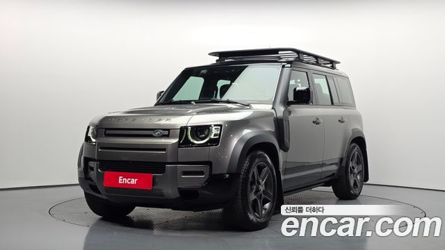Land Rover Defender 110 P300 X-Dynamic SE