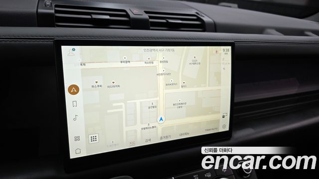 Land Rover Defender 110 P300 X-Dynamic SE