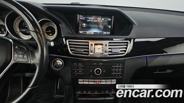 Mercedes-Benz E-Class E220 Bluetec Avantgarde