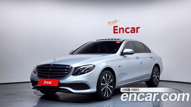 Mercedes-Benz E-Class E300e 4MATIC Exclusive