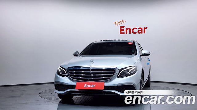 Mercedes-Benz E-Class E300e 4MATIC Exclusive