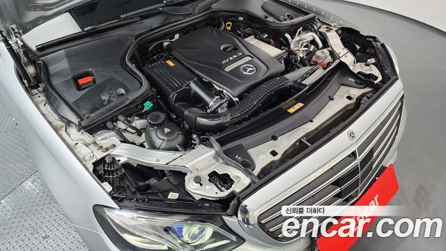 Mercedes-Benz E-Class E300e 4MATIC Exclusive