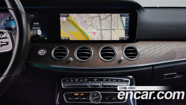 Mercedes-Benz E-Class E300e 4MATIC Exclusive