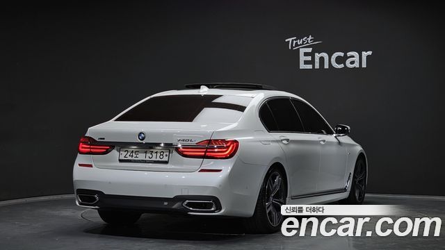 BMW 7-Series 740Li xDrive M Sport Package