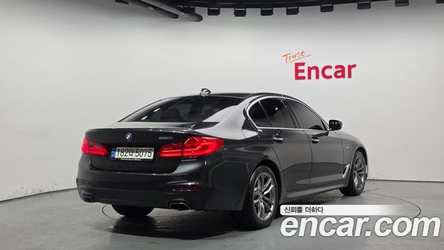 BMW 5-Series 530i M Sport Package Plus