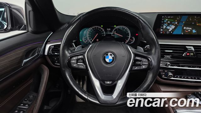 BMW 5-Series 530i M Sport Package Plus