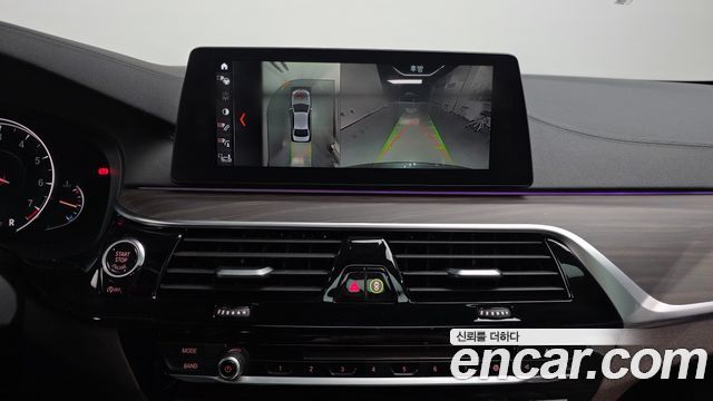 BMW 5-Series 530i M Sport Package Plus