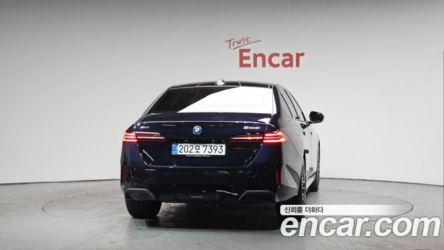 BMW 5-Series 530e xDrive M Sport