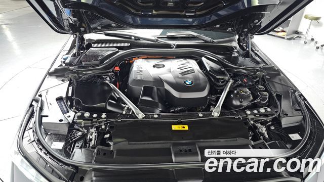 BMW 5-Series 530e xDrive M Sport