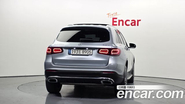 Mercedes-Benz GLC-Class GLC300e 4MATIC