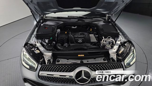 Mercedes-Benz GLC-Class GLC300e 4MATIC