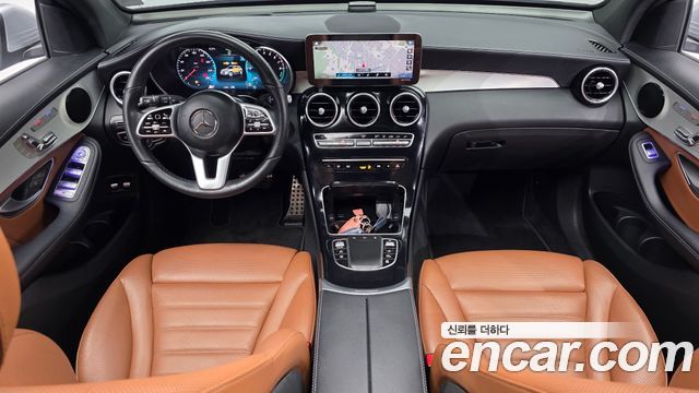 Mercedes-Benz GLC-Class GLC300e 4MATIC