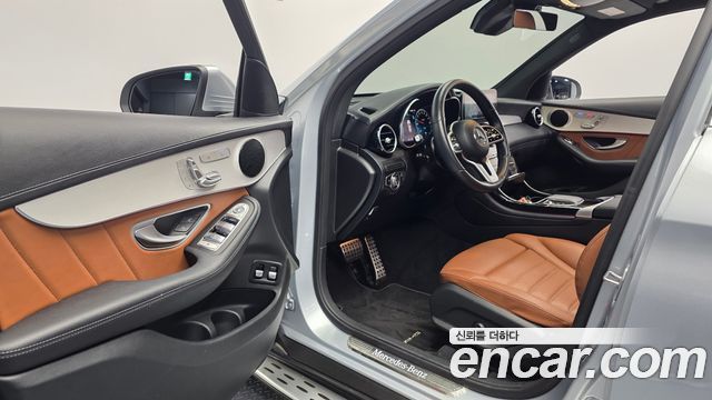 Mercedes-Benz GLC-Class GLC300e 4MATIC