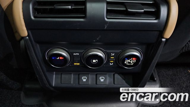 Land Rover Defender 110 D300 X-Dynamic HSE