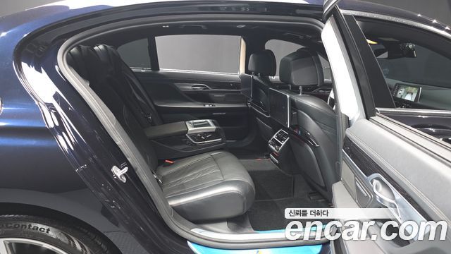 BMW 7-Series 740Li xDrive M Sport Package