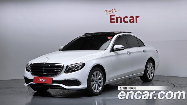 Mercedes-Benz E-Class E300 4MATIC Exclusive
