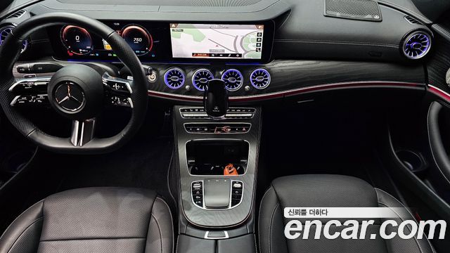 Mercedes-Benz E-Class E220d 4MATIC AMG Line