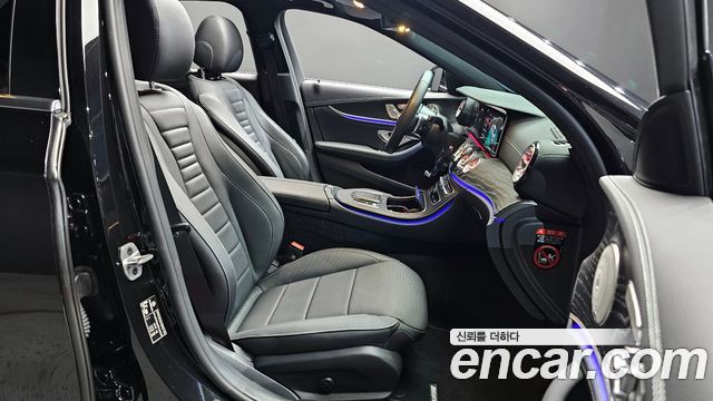 Mercedes-Benz E-Class E220d 4MATIC AMG Line