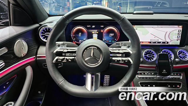 Mercedes-Benz E-Class E220d 4MATIC AMG Line