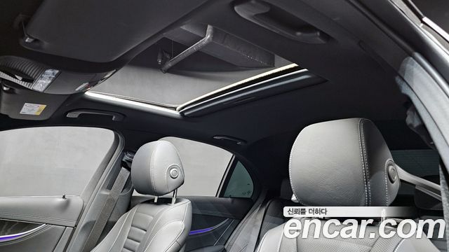 Mercedes-Benz E-Class E220d 4MATIC AMG Line