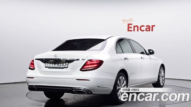 Mercedes-Benz E-Class E220d 4MATIC Exclusive