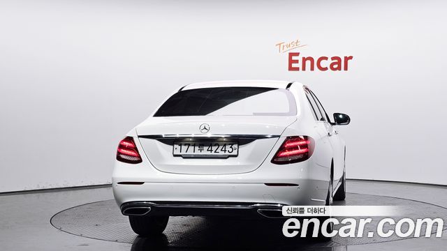 Mercedes-Benz E-Class E220d 4MATIC Exclusive
