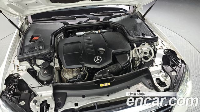 Mercedes-Benz E-Class E220d 4MATIC Exclusive