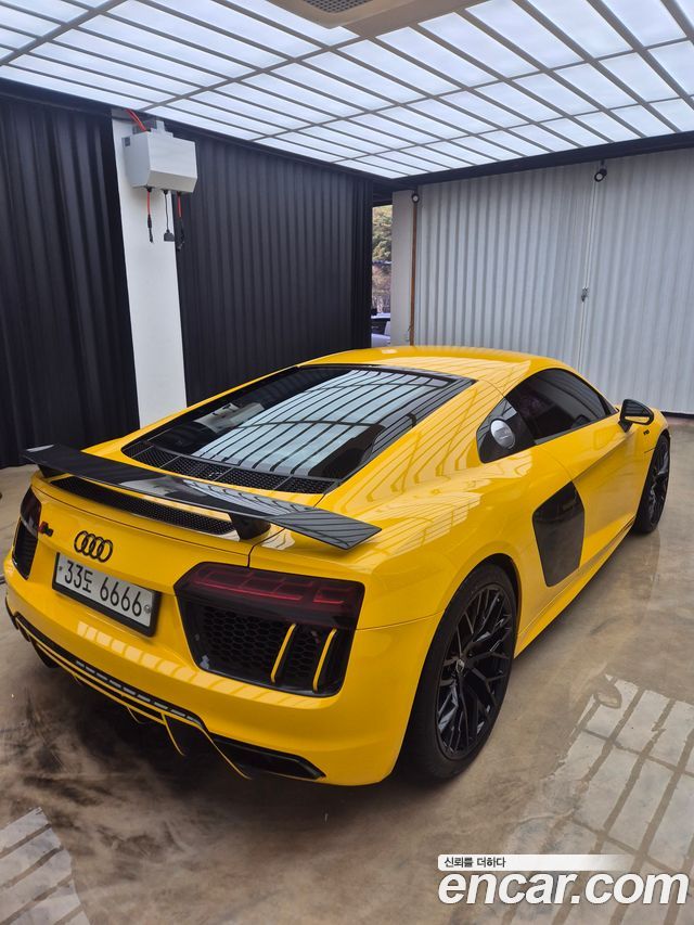 Audi R8 5.2 V10 Plus Coupe