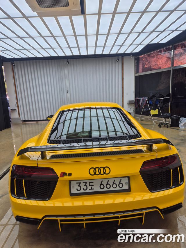 Audi R8 5.2 V10 Plus Coupe