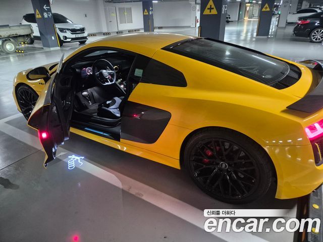 Audi R8 5.2 V10 Plus Coupe