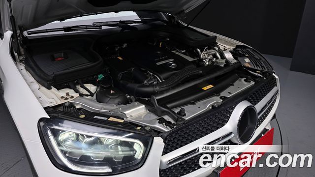 Mercedes-Benz GLC-Class GLC300e 4MATIC Coupe