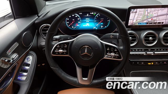 Mercedes-Benz GLC-Class GLC300e 4MATIC Coupe