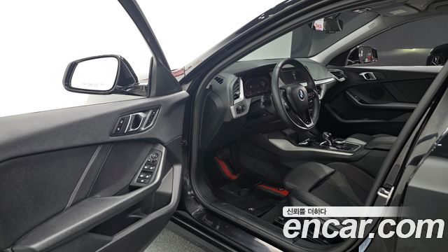 BMW 1-Series 118d Joy First Edition