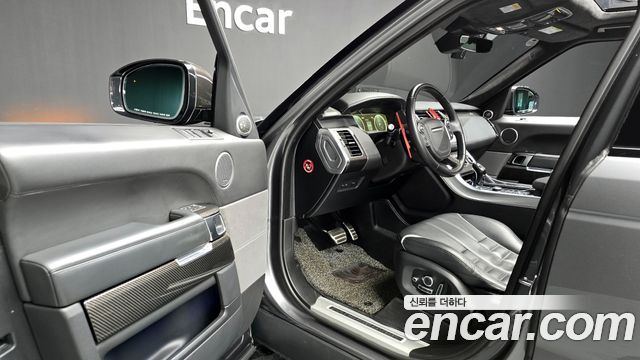Land Rover Range Rover Sport 5.0 SVR