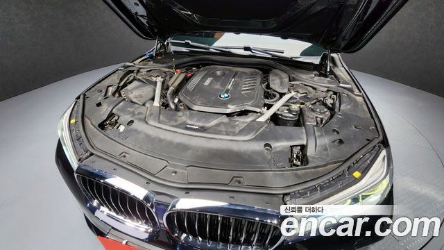 BMW 7-Series 740Li xDrive M Sport Package