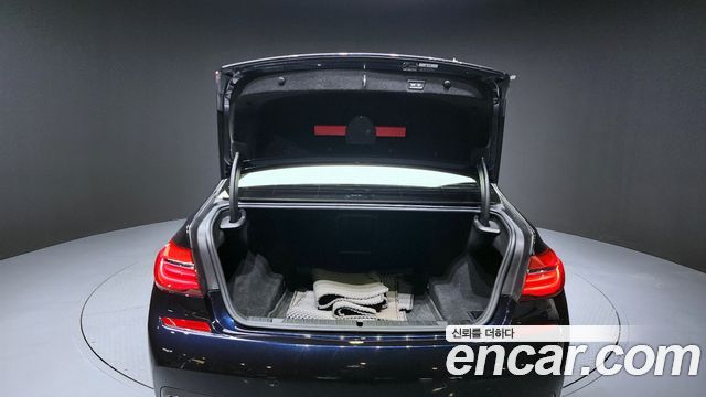 BMW 7-Series 740Li xDrive M Sport Package