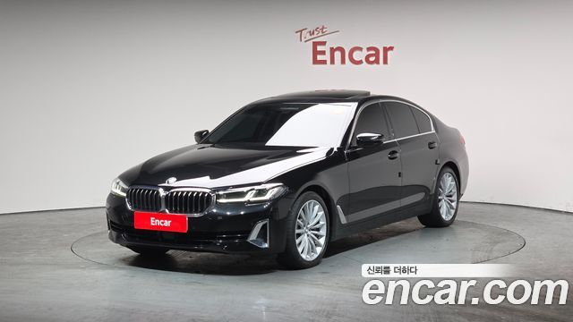 BMW 5-Series 530i Luxury