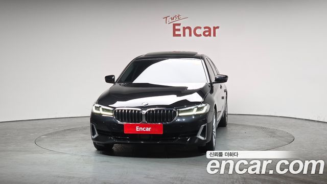 BMW 5-Series 530i Luxury