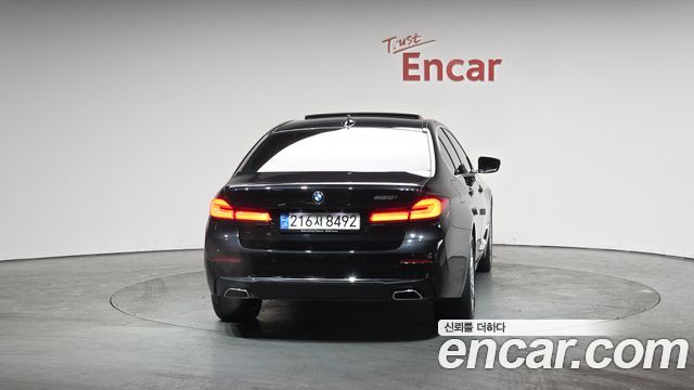 BMW 5-Series 530i Luxury