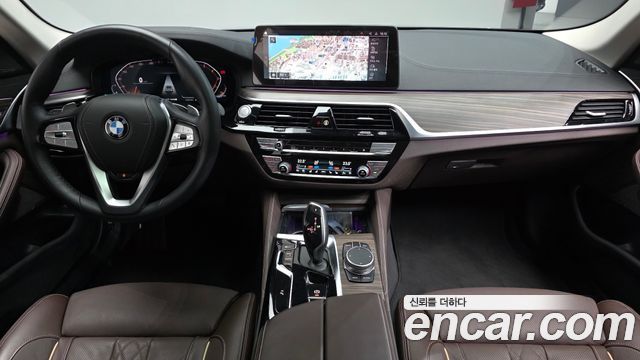 BMW 5-Series 530i Luxury