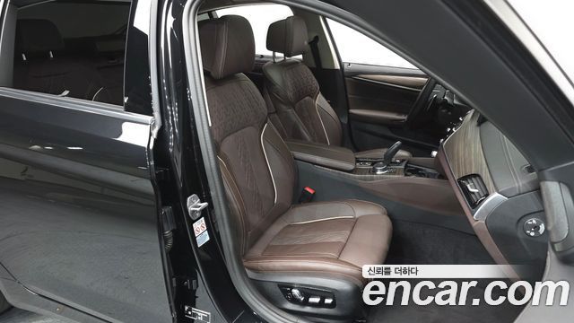 BMW 5-Series 530i Luxury