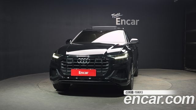 Audi Q8 55 TFSI Quattro Premium