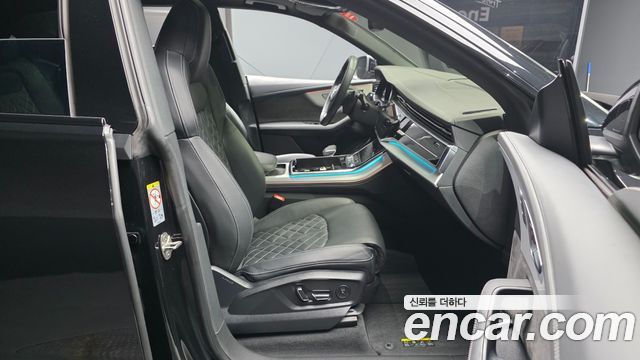 Audi Q8 55 TFSI Quattro Premium