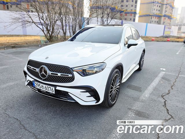 Mercedes-Benz GLC-Class GLC300 4MATIC AMG Line