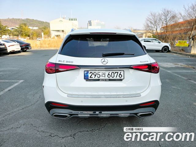 Mercedes-Benz GLC-Class GLC300 4MATIC AMG Line