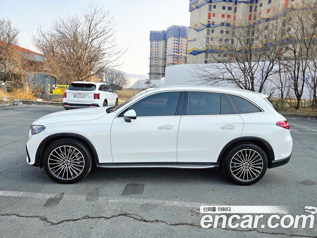 Mercedes-Benz GLC-Class GLC300 4MATIC AMG Line