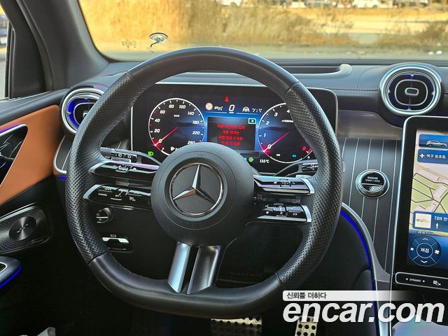 Mercedes-Benz GLC-Class GLC300 4MATIC AMG Line